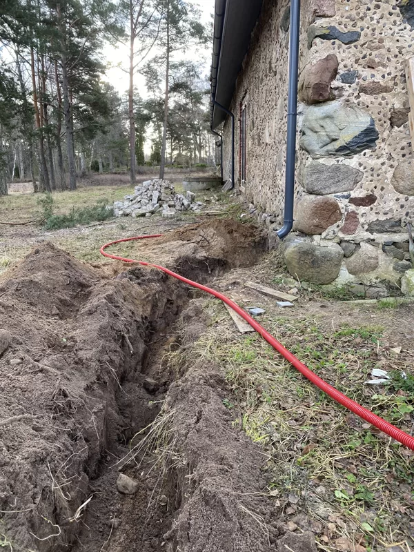 DĀRZA APGAISMOJUMS